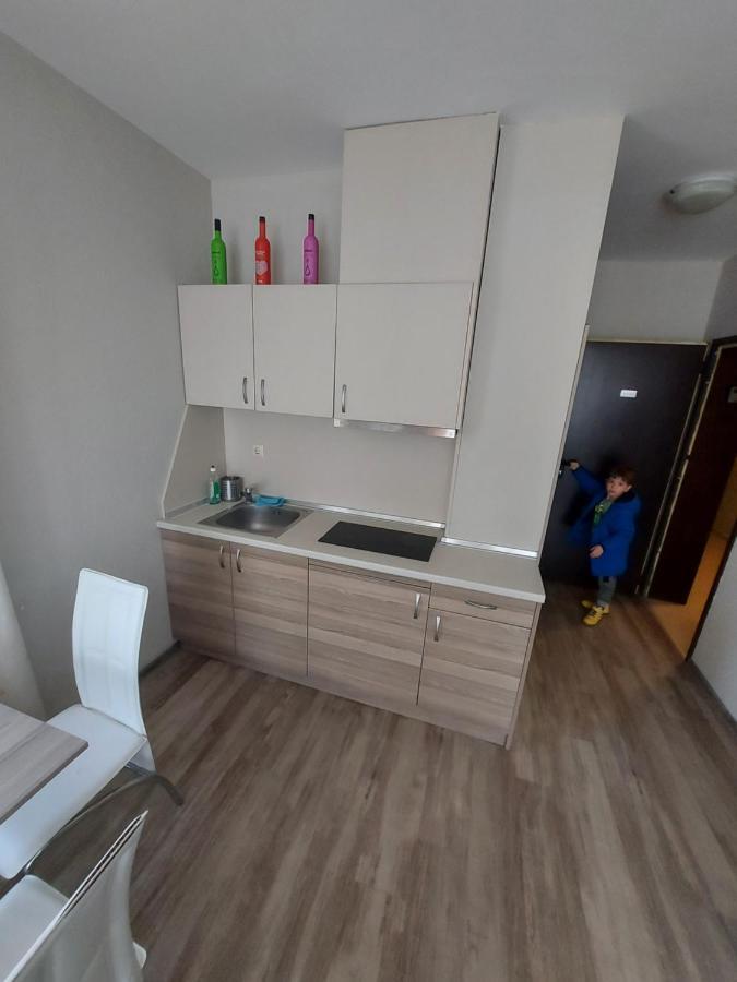 Charming Studio In Sorrento Sole Mare Sveti Vlas Buitenkant foto